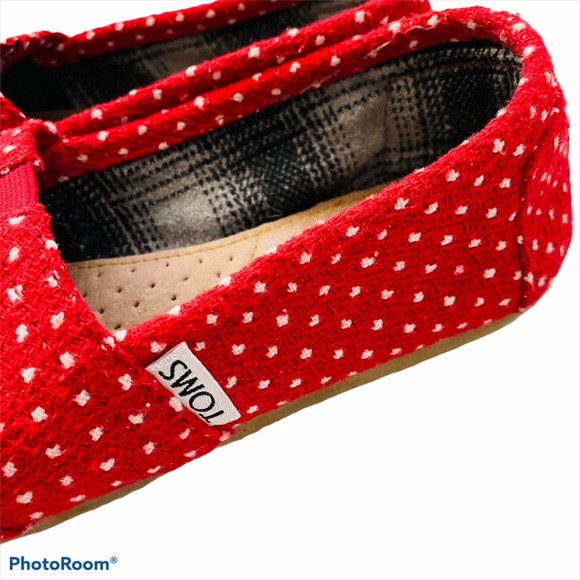 TOMS Red/White Classic Slip On Flats Size 6.5 - Picture 2 of 6